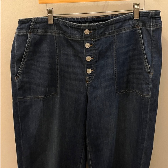 Chico’s Jeans Pull-On Wide Leg Cropped Denim Faux Button Fly Chicos 3P Petite XL - Picture 3 of 11